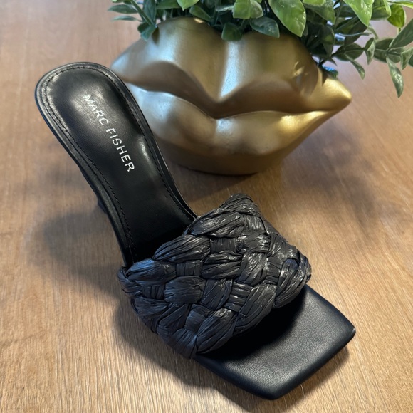 Women’s Marc Fisher Barsana Heeled Slide Sandals - Picture 2 of 6